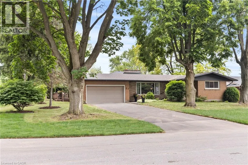 27 DALEVIEW Crescent