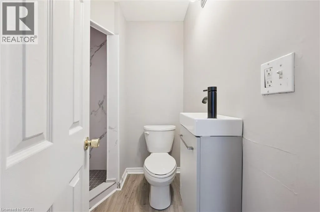 906 KING Street E Unit# 1C, #1C