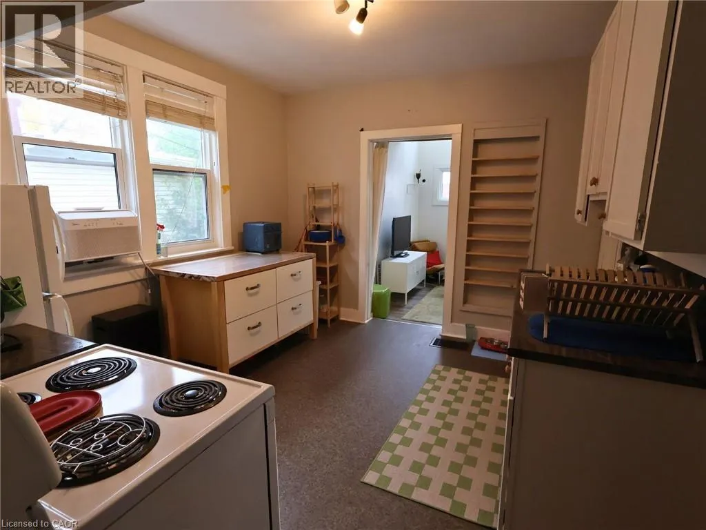22 ST LEGER Street Unit# 1, #1