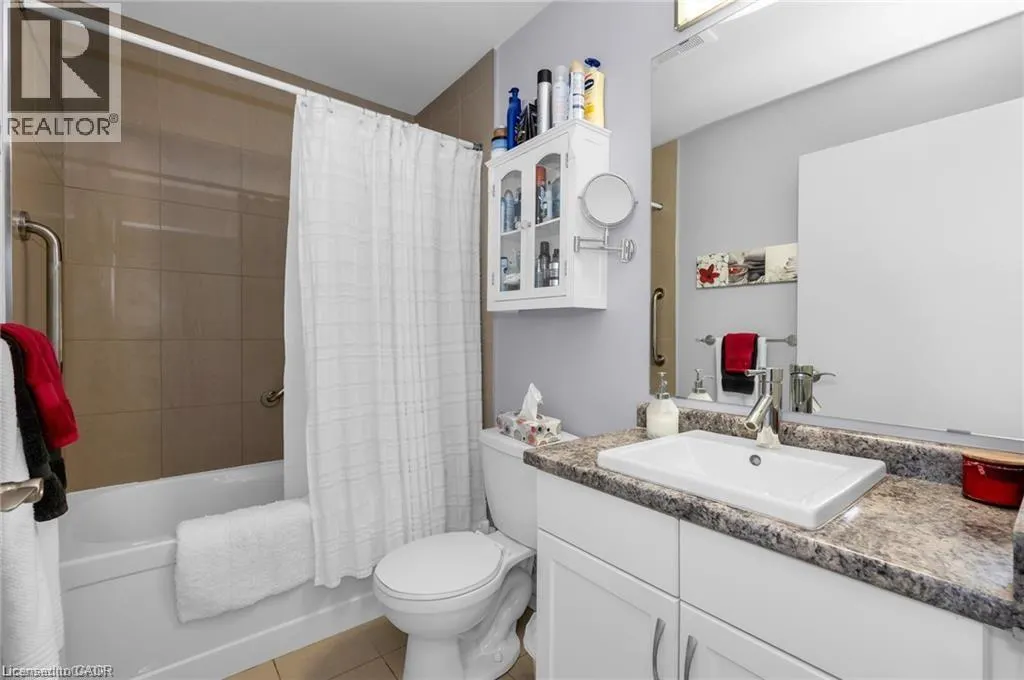 551 MAPLE Avenue Unit# 1305, #1305