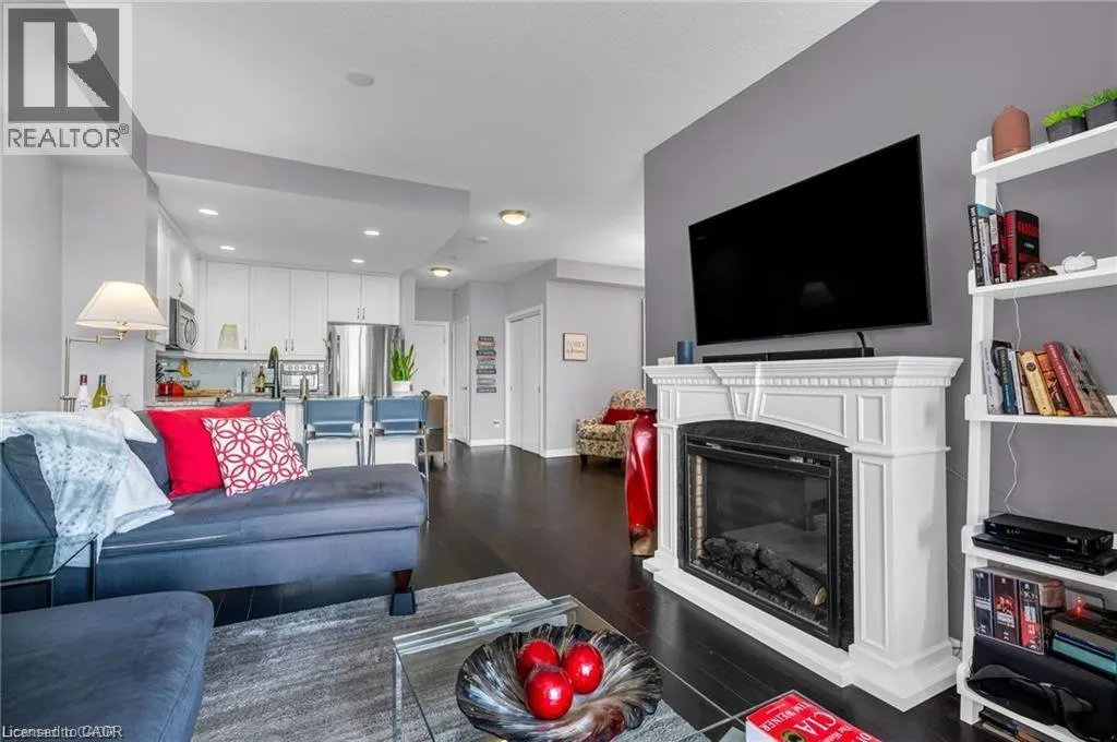 551 MAPLE Avenue Unit# 1305, #1305