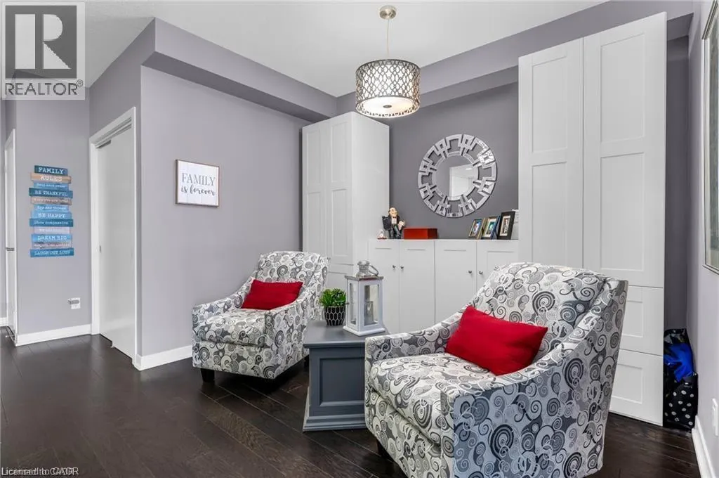 551 MAPLE Avenue Unit# 1305, #1305