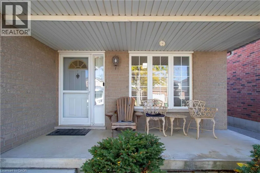 72 BROOKHEATH Lane