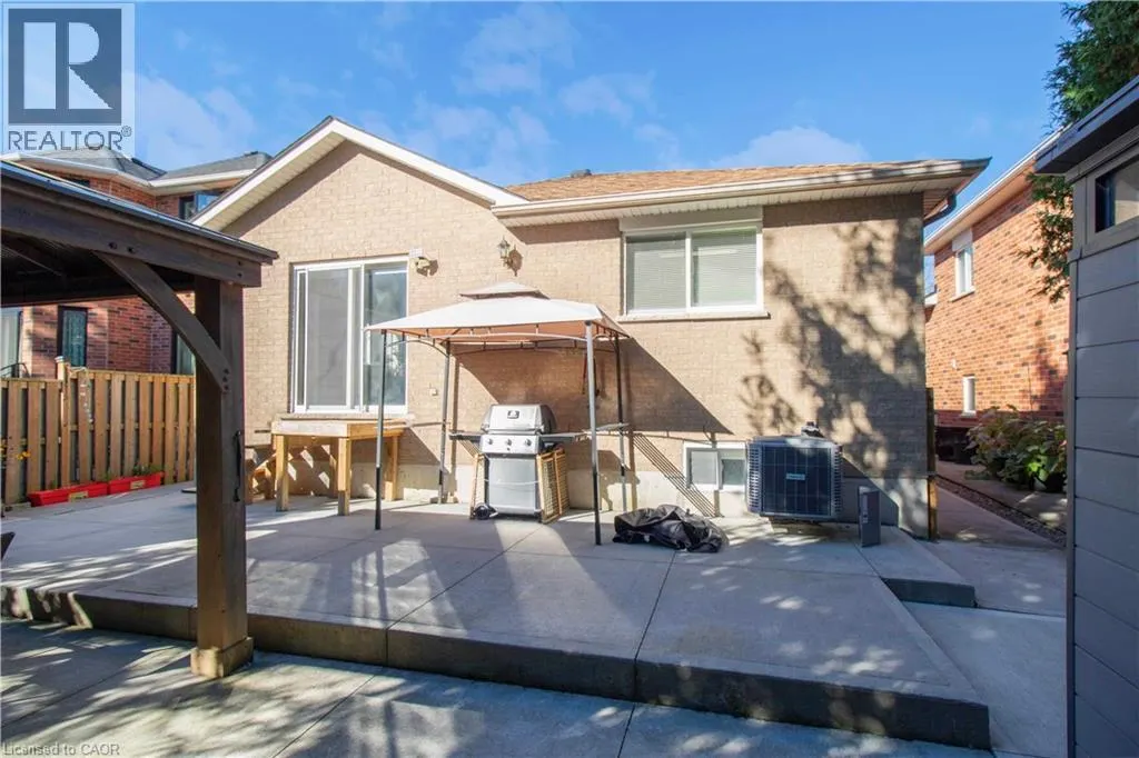 72 BROOKHEATH Lane