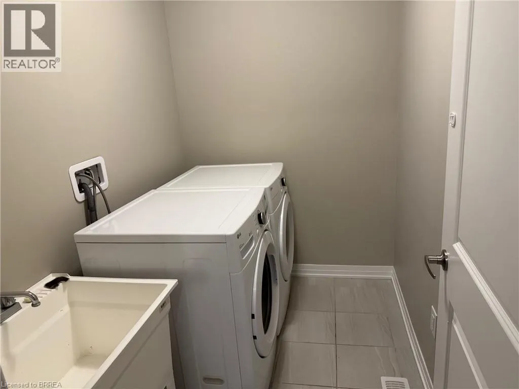 585 COLBORNE Street Unit# 1304, #1304