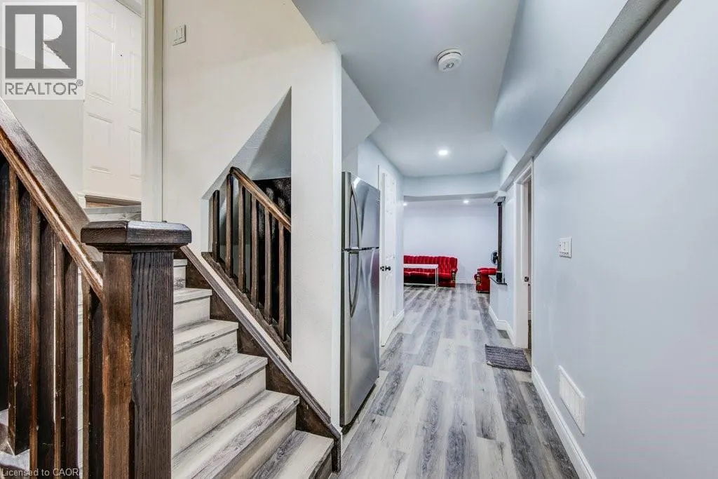 155 GRAVEL RIDGE Trail NW