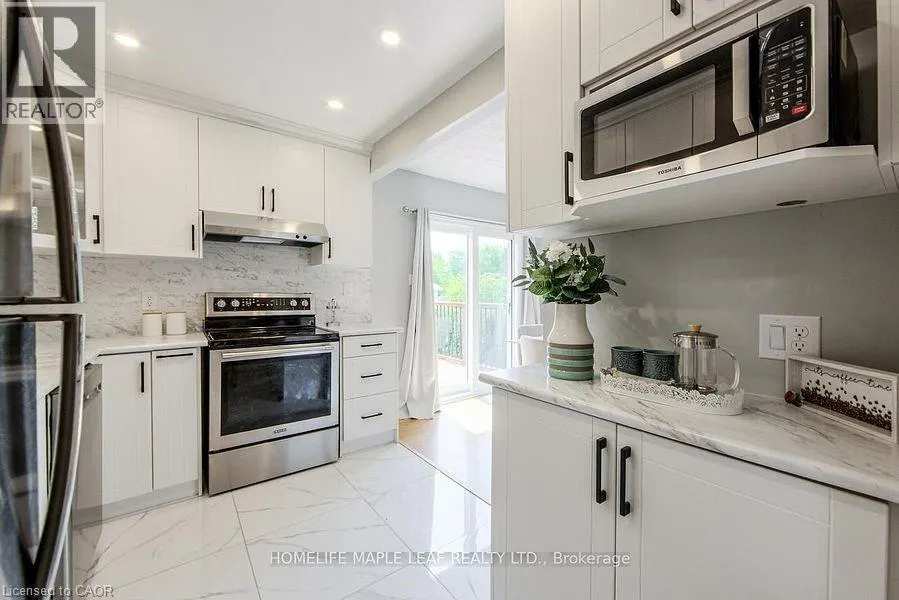 689 MACYOUNG Drive