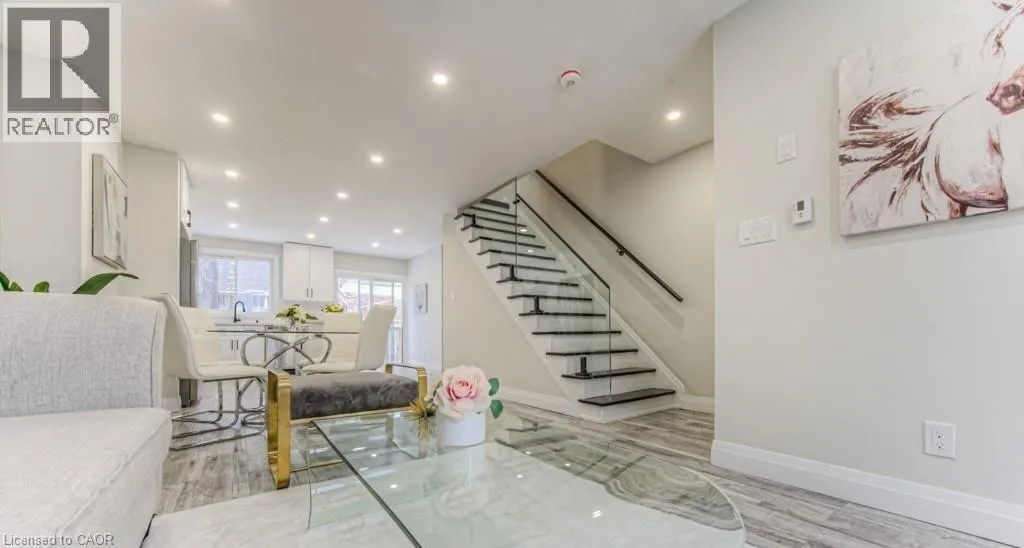 152 OVERLEA Drive
