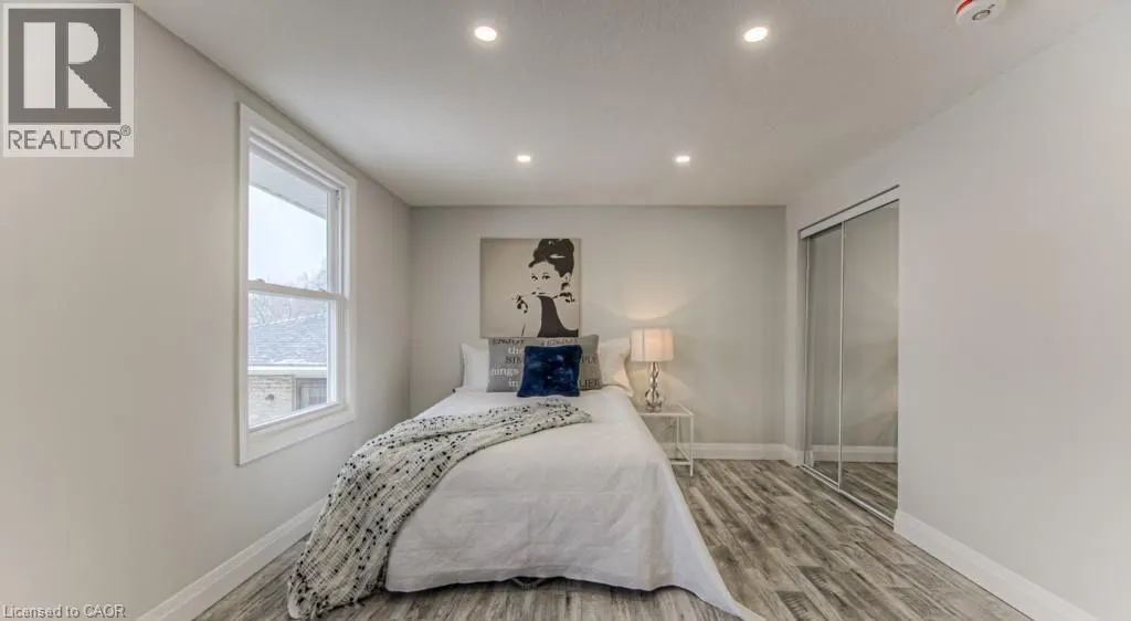 152 OVERLEA Drive