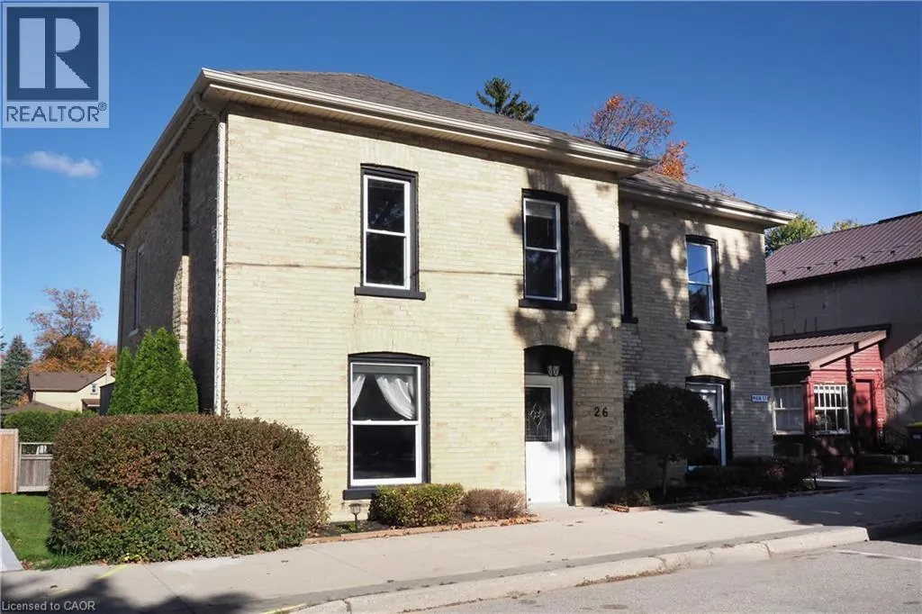 26 MAIN Street E