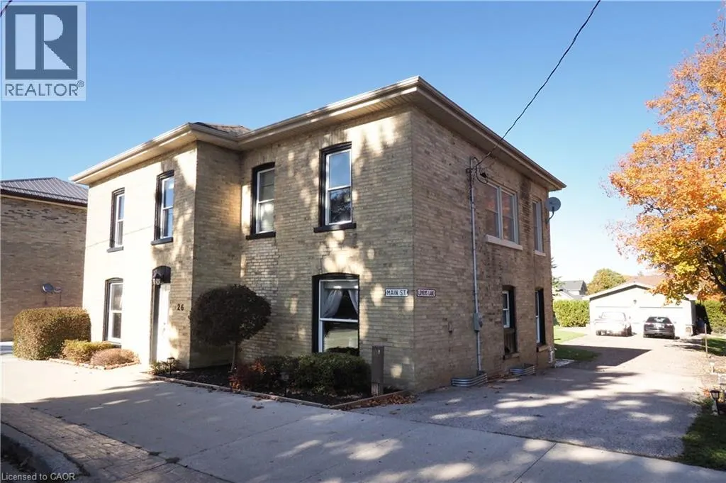 26 MAIN Street E