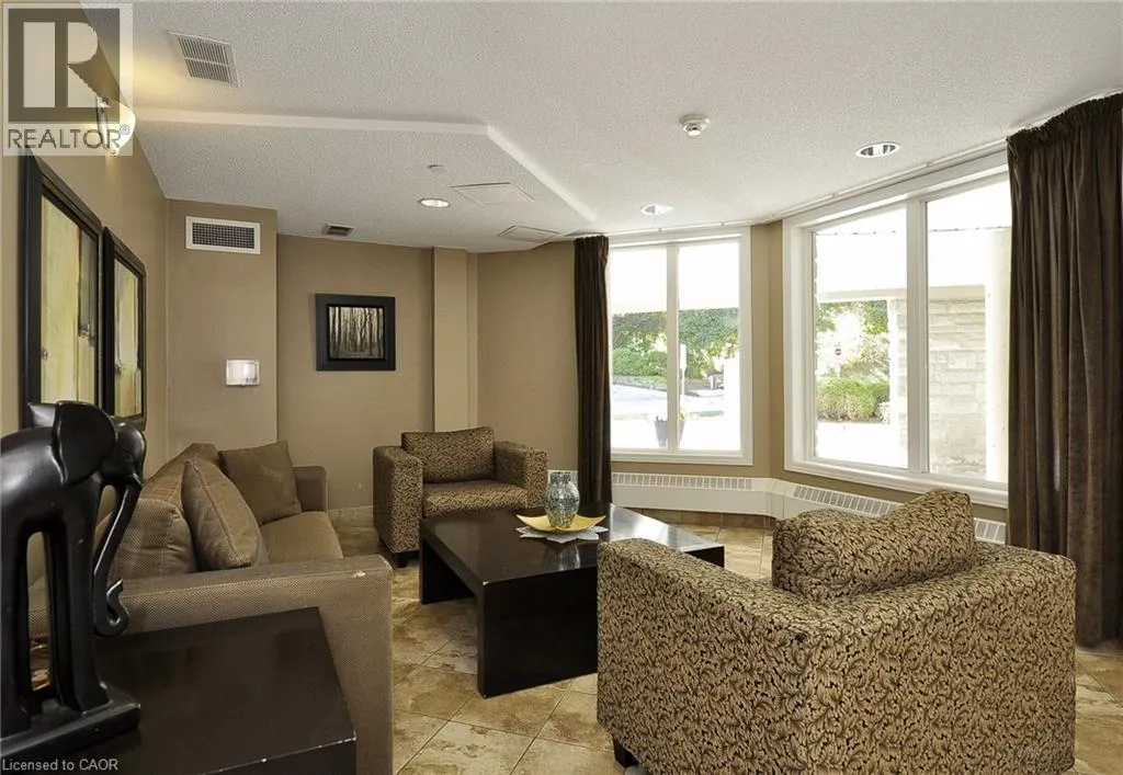 8 HARRIS Street Unit# 302, #302