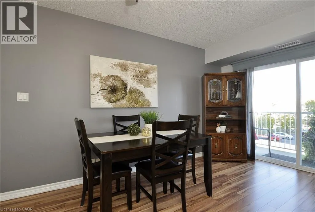 8 HARRIS Street Unit# 302, #302