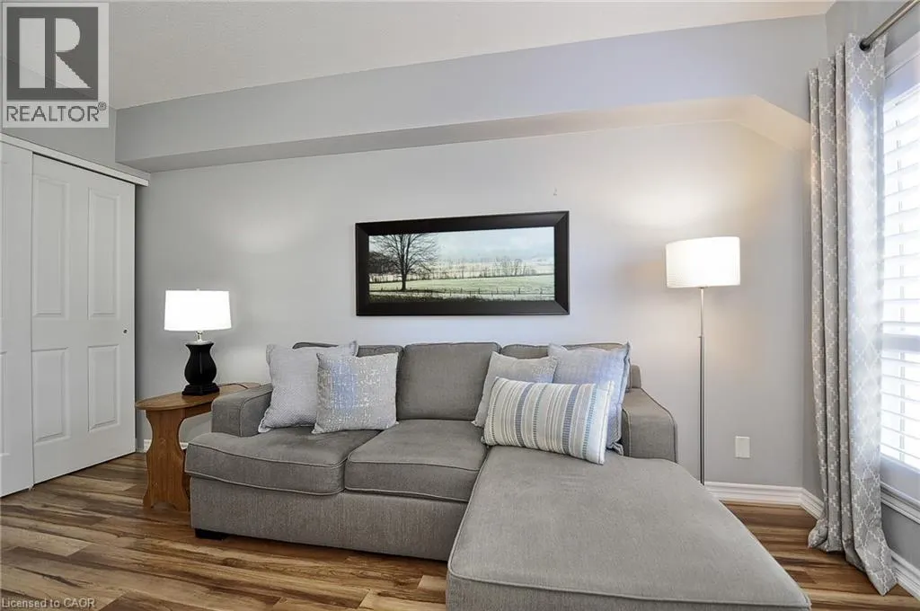 8 HARRIS Street Unit# 302, #302