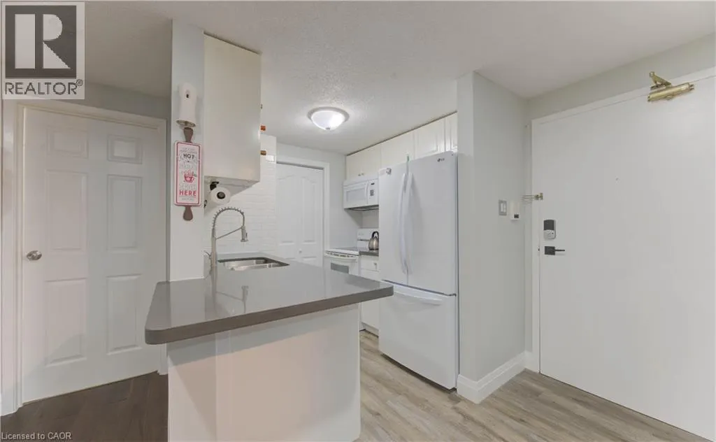 30 BRIDGE Street W Unit# 104, #104