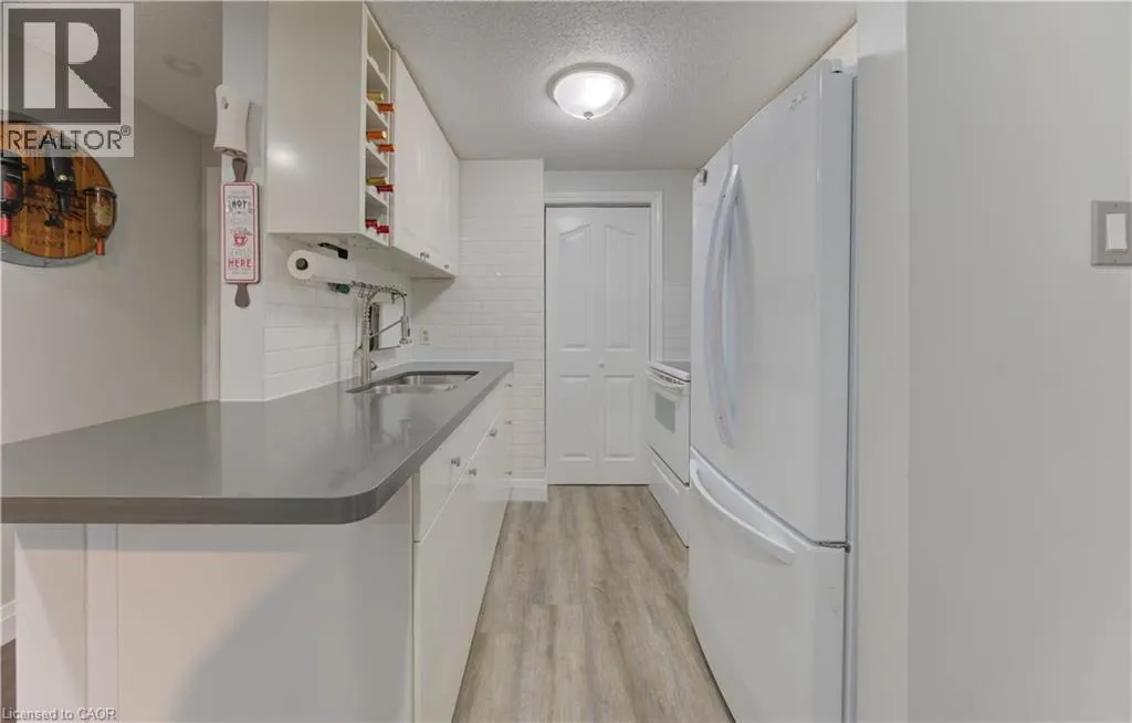 30 BRIDGE Street W Unit# 104, #104
