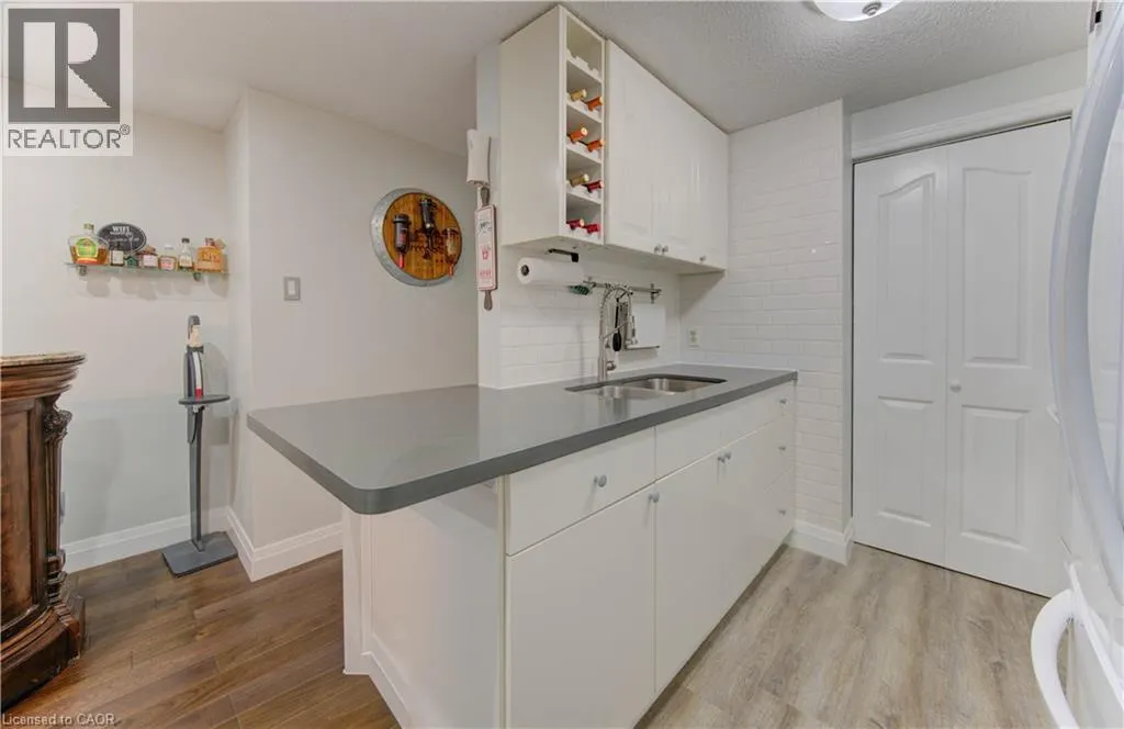 30 BRIDGE Street W Unit# 104, #104