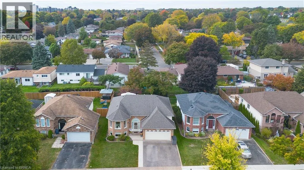 19 COURTLAND Drive