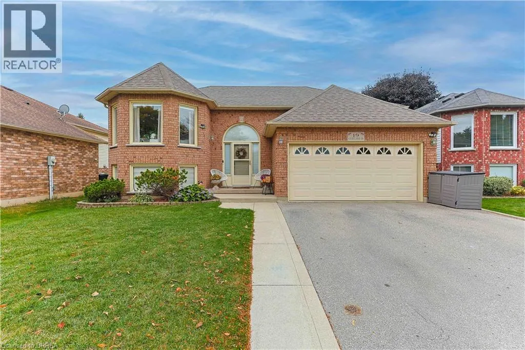 19 COURTLAND Drive