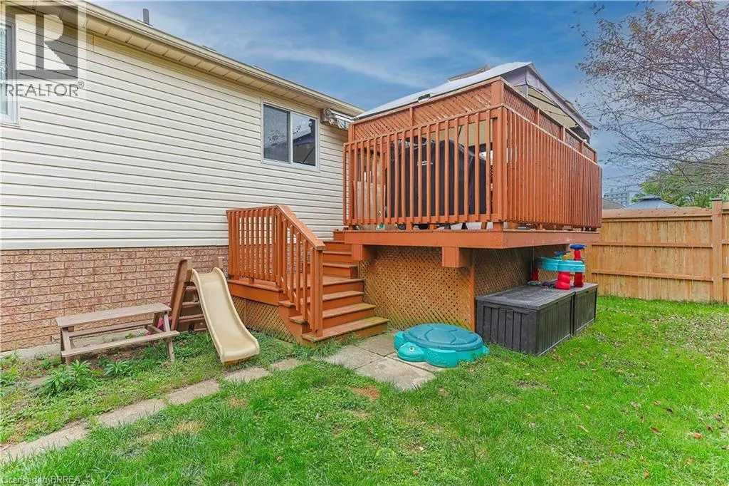 19 COURTLAND Drive