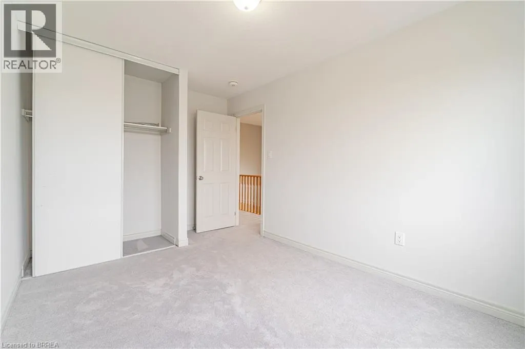 8 BARLOW Place