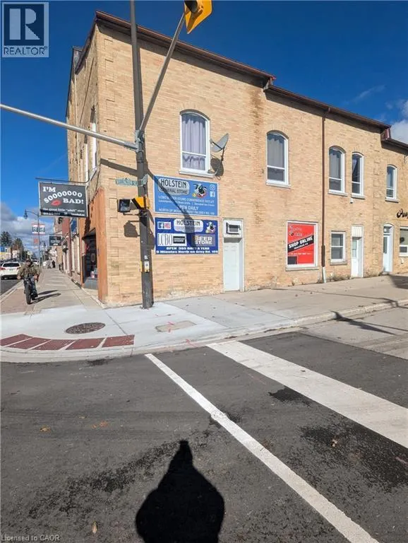 110 MAIN Street N