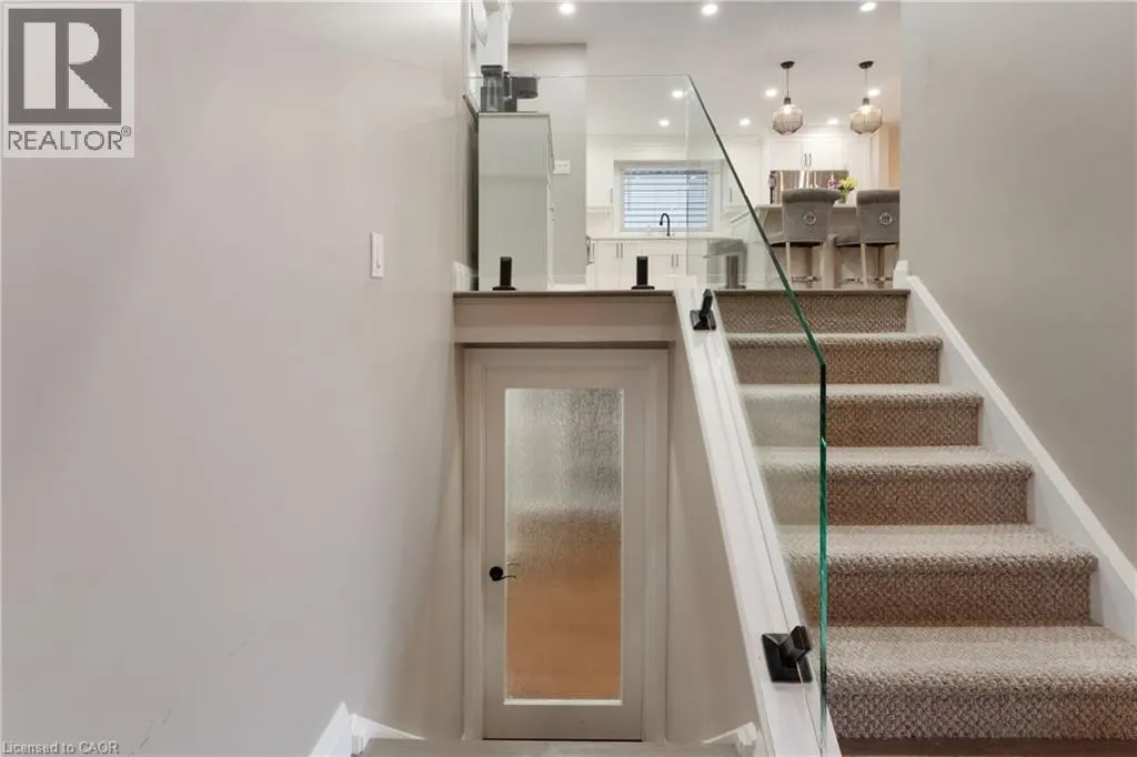 168 HANOVER Place