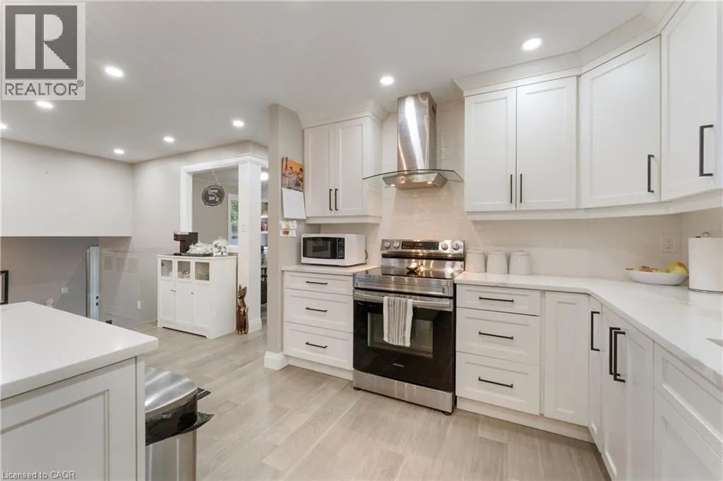 168 HANOVER Place