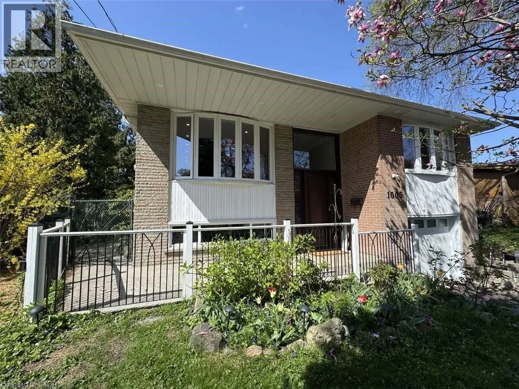 1005 DORMER Street