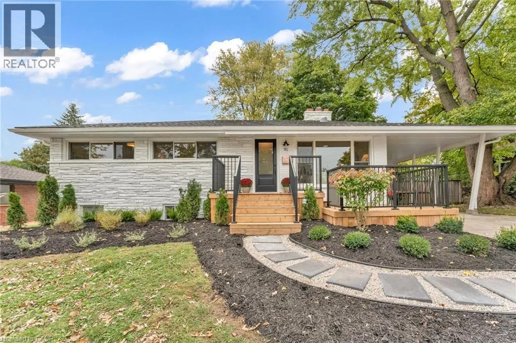 95 SENECA Drive