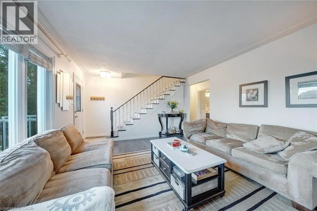 62 BRENTWOOD Drive