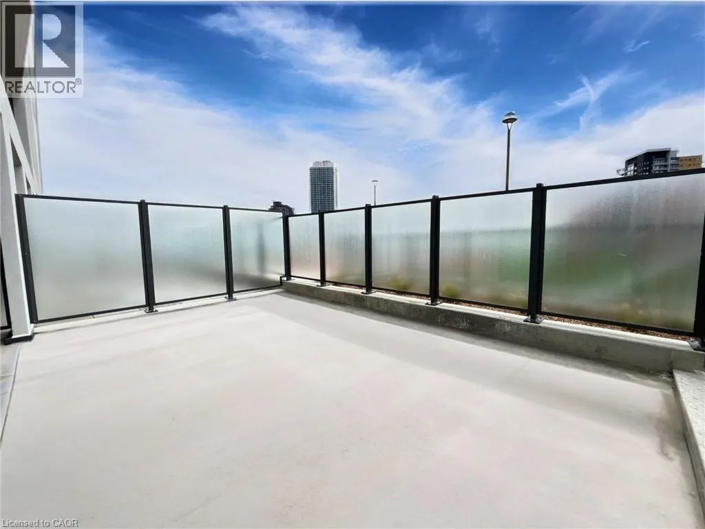 25 WELLINGTON Street S Unit# 402, #402