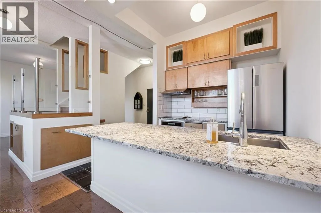 200 WOOLWICH Street Unit# 202, #202