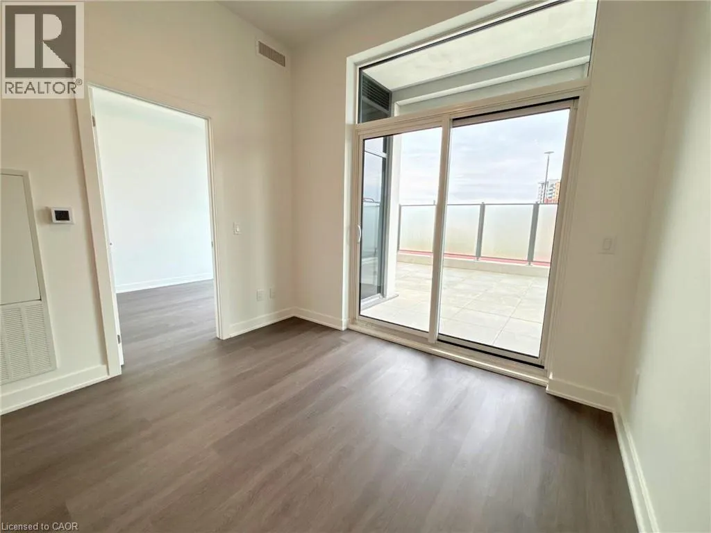 25 WELLINGTON Street S Unit# 414, #414