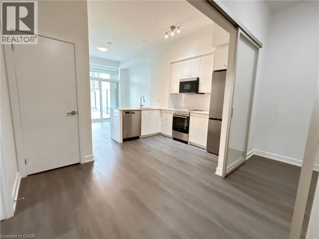 25 WELLINGTON Street S Unit# 414, #414