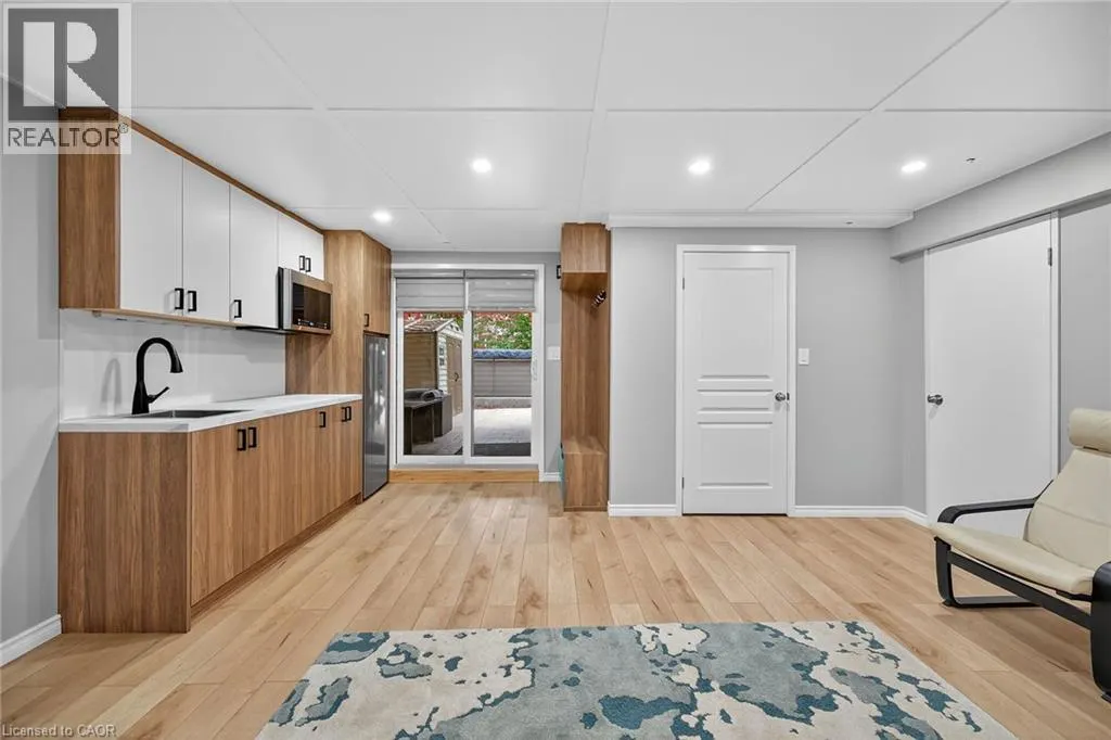 181 SPRINGVIEW Drive