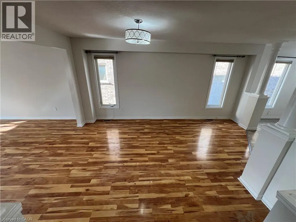 14 IRON GATE Street Unit# UPPER, #UPPER