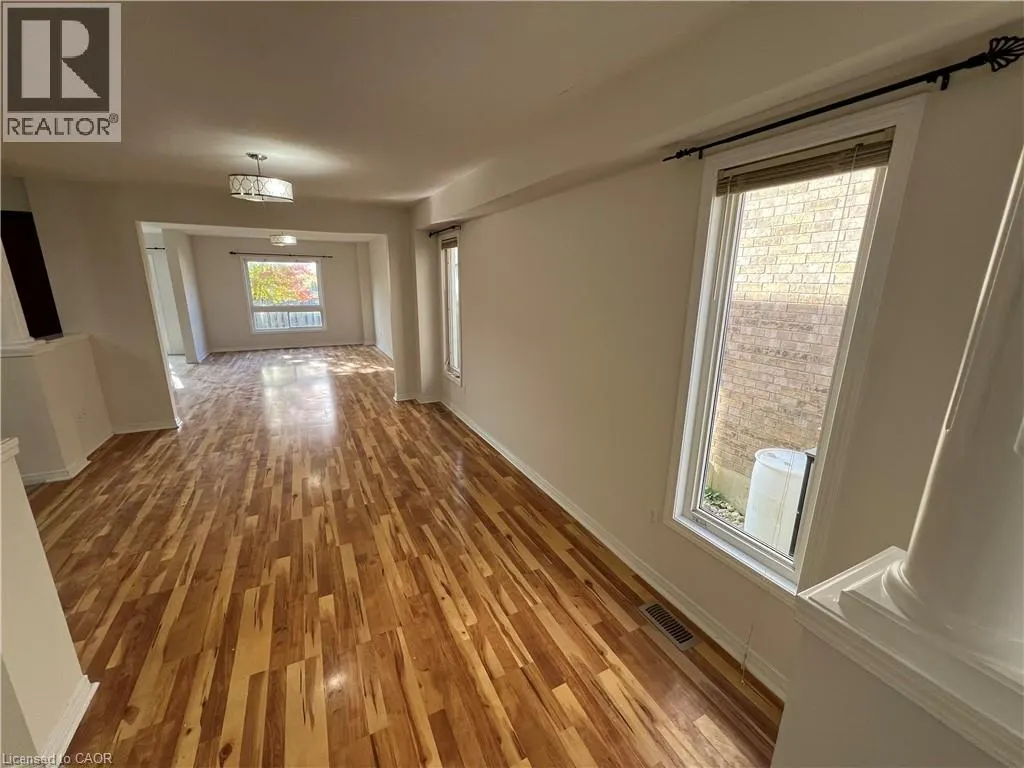 14 IRON GATE Street Unit# UPPER, #UPPER