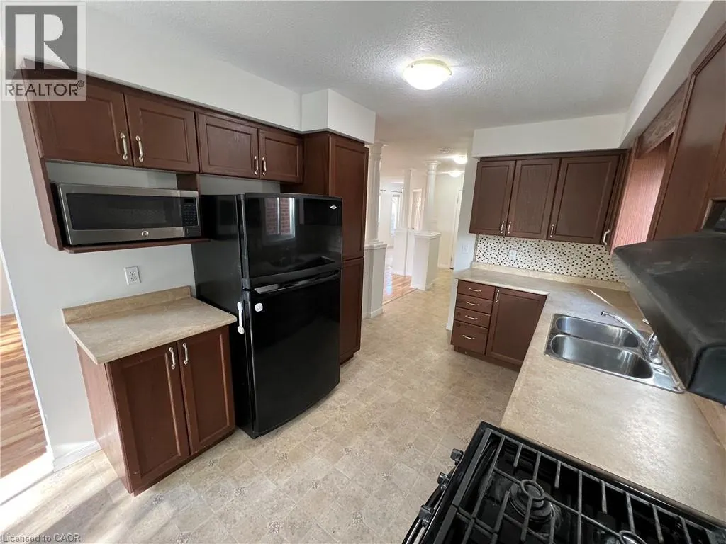 14 IRON GATE Street Unit# UPPER, #UPPER