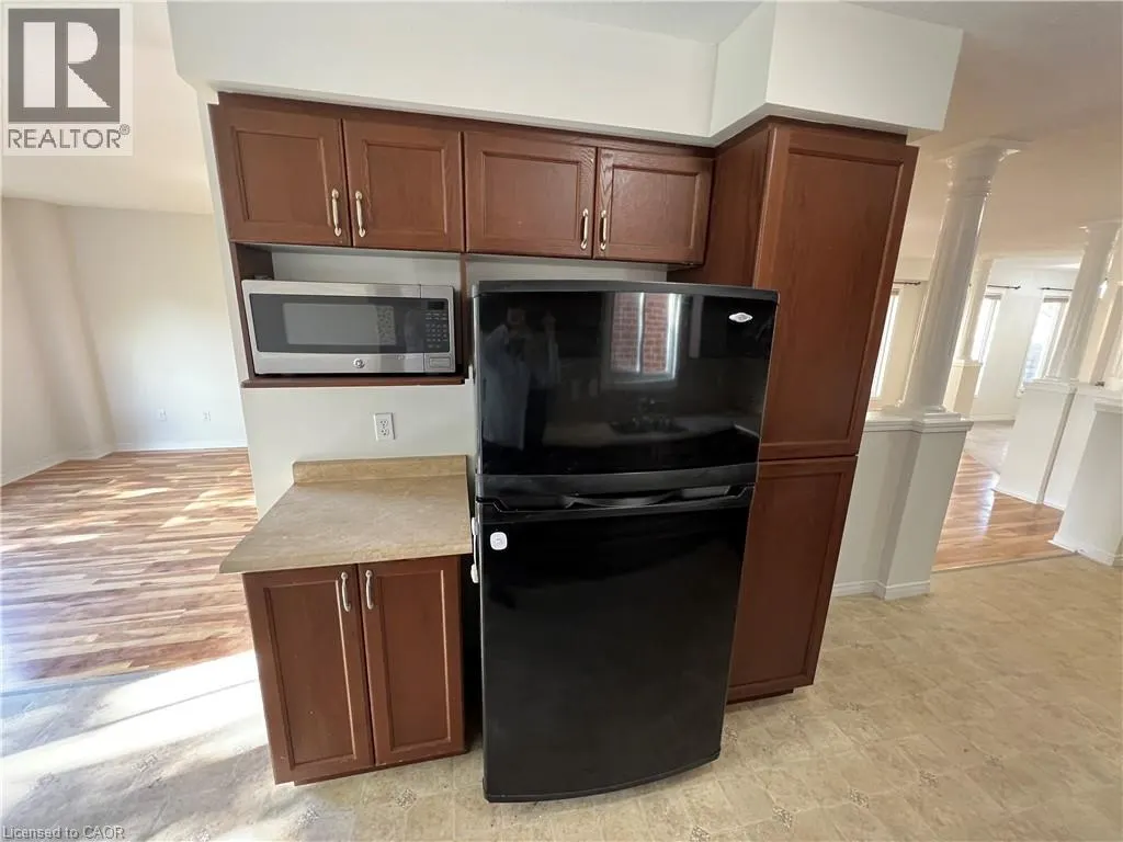 14 IRON GATE Street Unit# UPPER, #UPPER