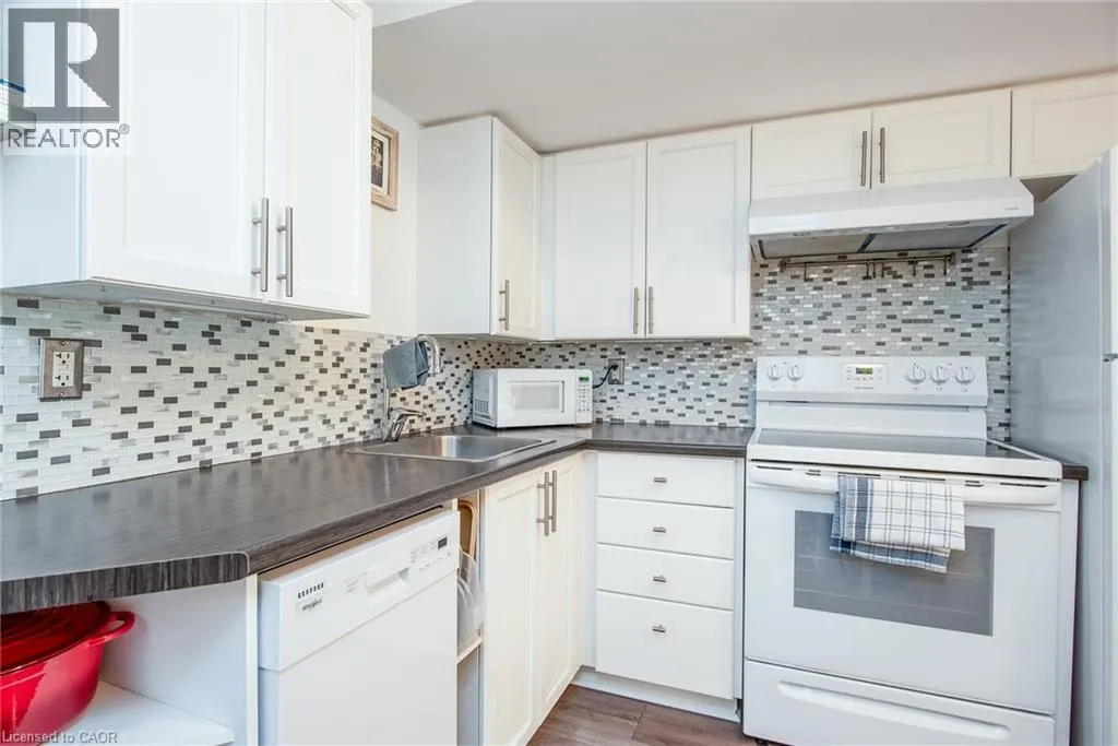 139 BRIGHTON Street Unit# 8D, #8D