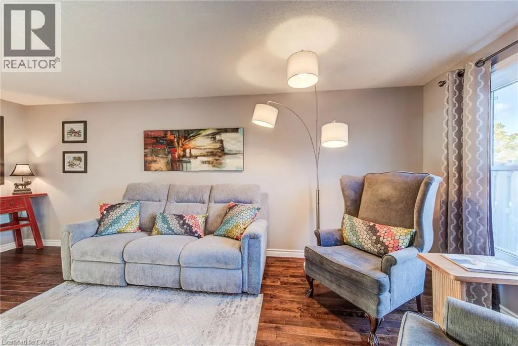 528 CHESAPEAKE Crescent