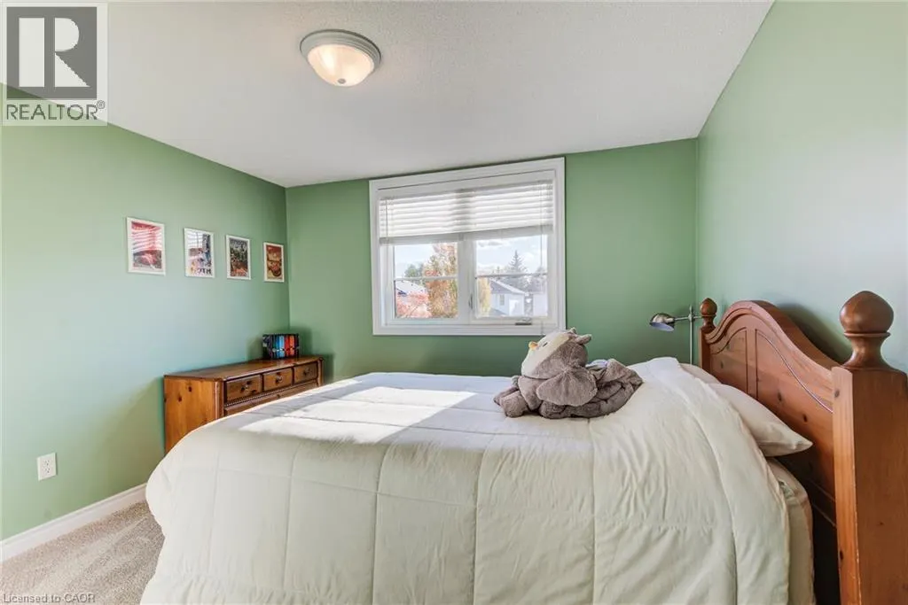 528 CHESAPEAKE Crescent