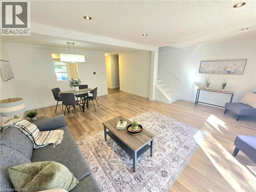 26 POPLAR Drive Unit# 5, #5