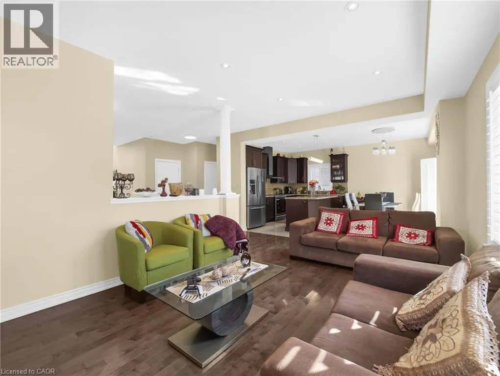 4 ST ANTHONY Place