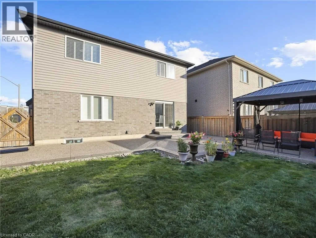 4 ST ANTHONY Place