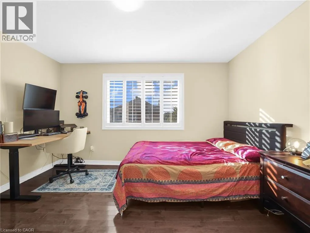 4 ST ANTHONY Place