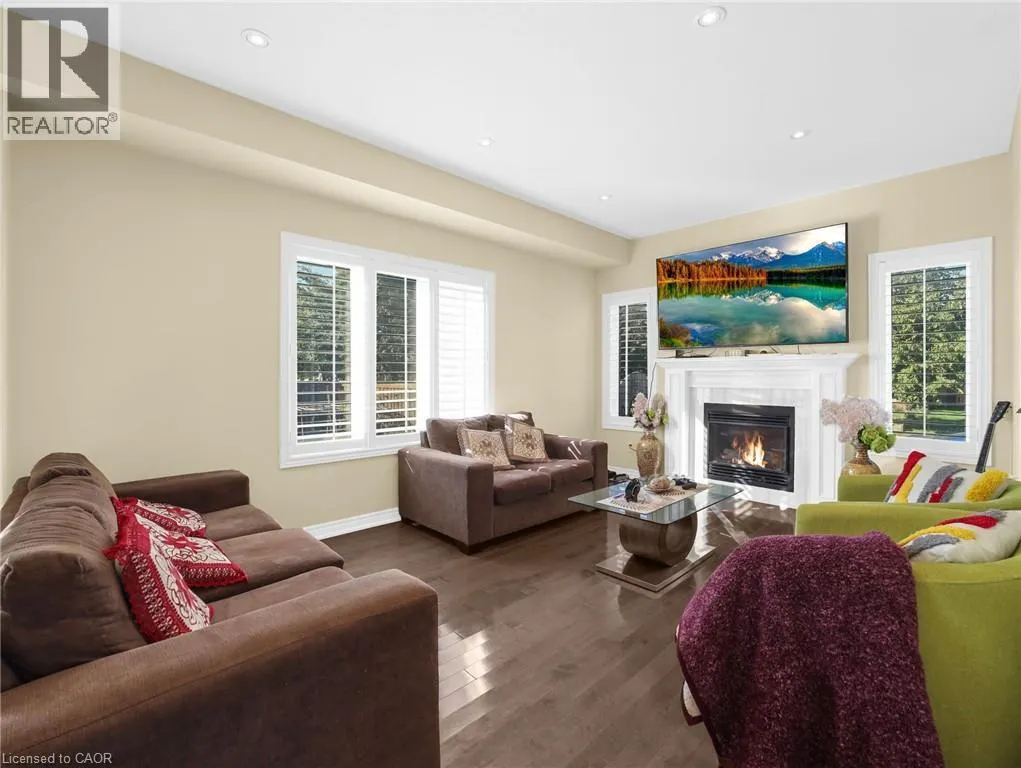 4 ST ANTHONY Place