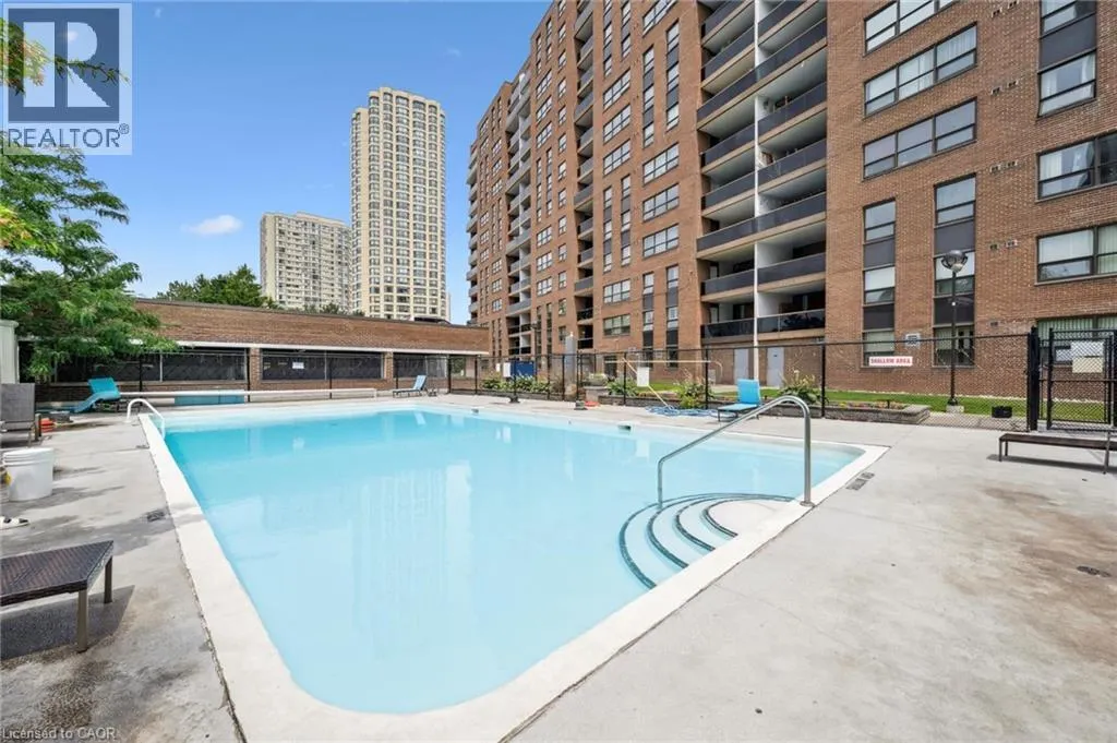 4 LISA Street Unit# 707, #707