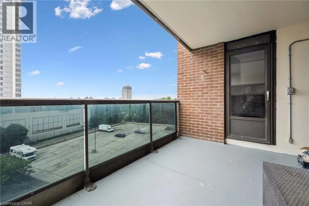 4 LISA Street Unit# 707, #707